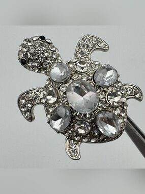 ALDO Crystal Turtle Statement Ring Silver Tone Size 6.5